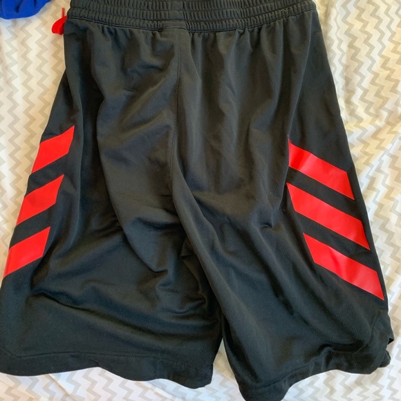 adidas basketball shorts - Picture 2 of 3